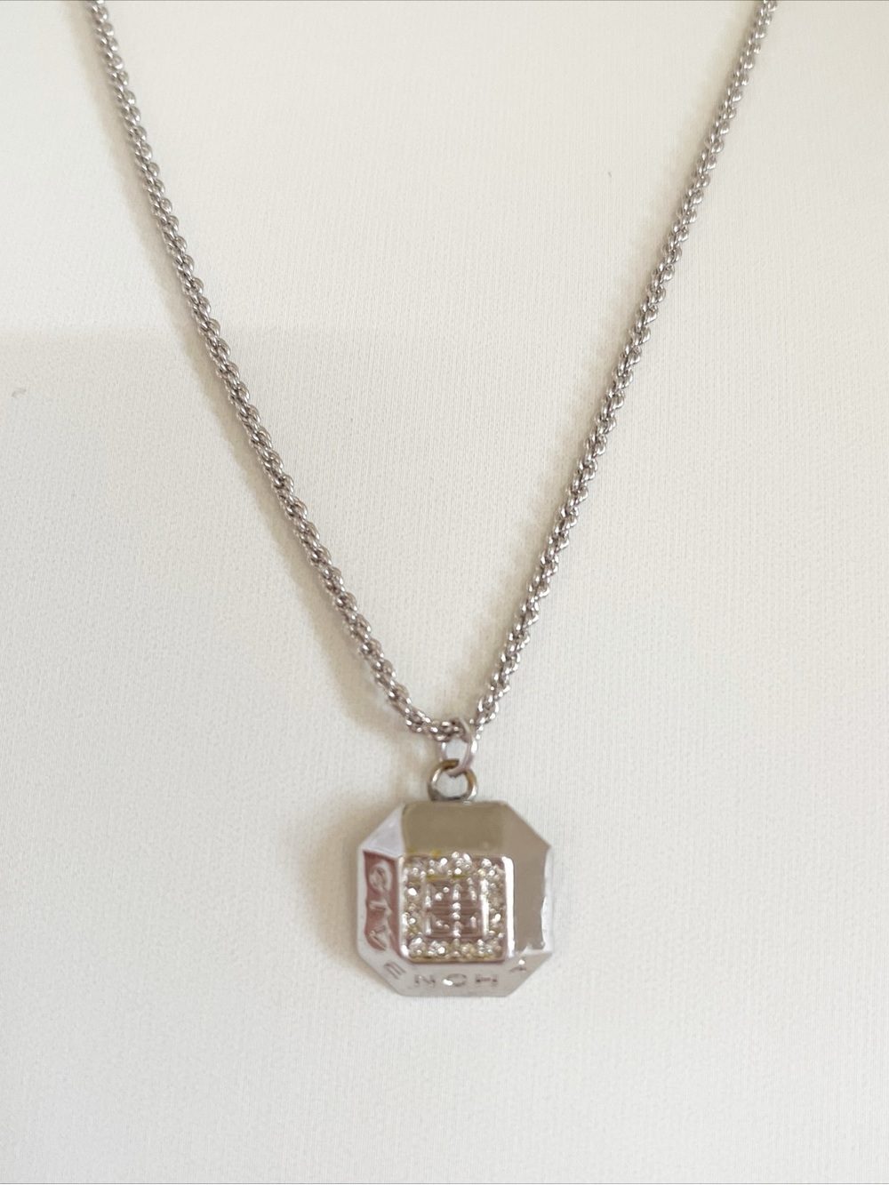 GIVENCHY Crystal Pave Silver Geometric Pendant Necklace Rodium Plated - Picture 11 of 11